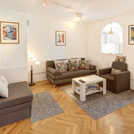 Apartman Ösek Dış mekan fotoğraf