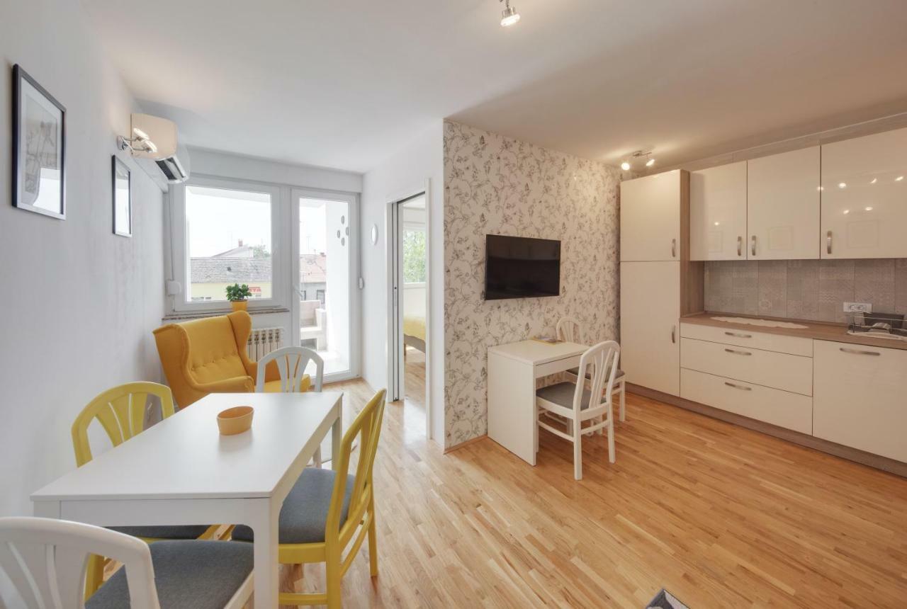 Apartman Ösek Dış mekan fotoğraf