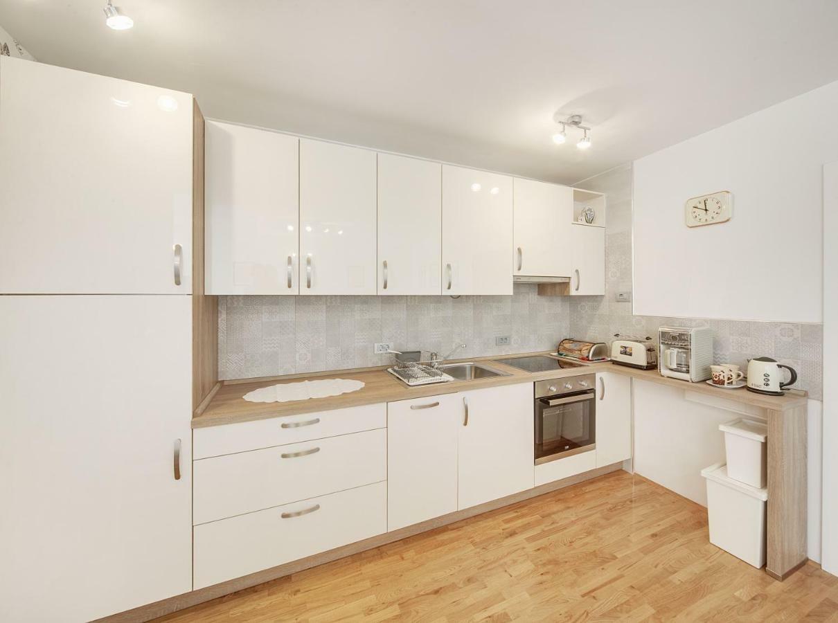 Apartman Ösek Dış mekan fotoğraf
